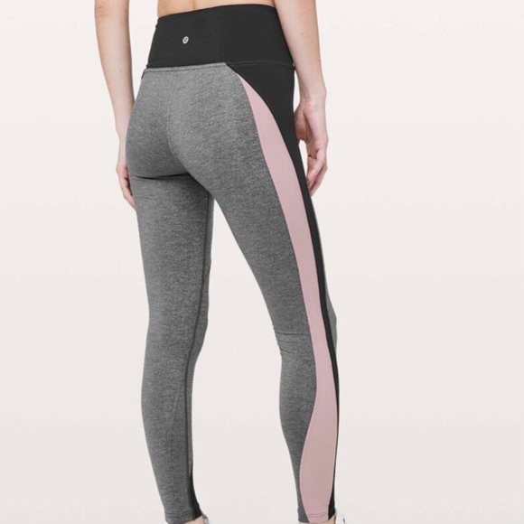 Lululemon Get Going Train Tight 28"
Heathered Black / Smoky Blush Size 6 - Picture 2 of 11